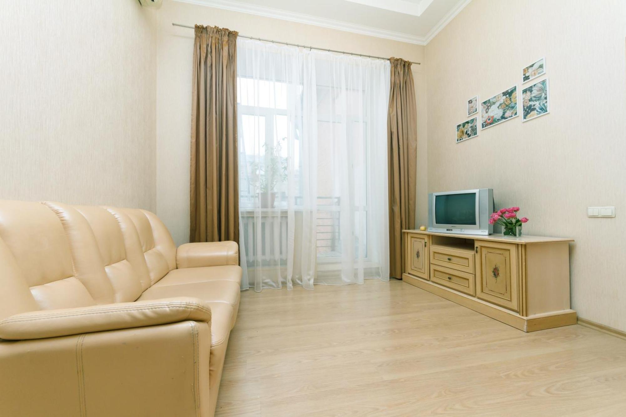Apartment Baseina Khreschatyk Kiev Exteriör bild